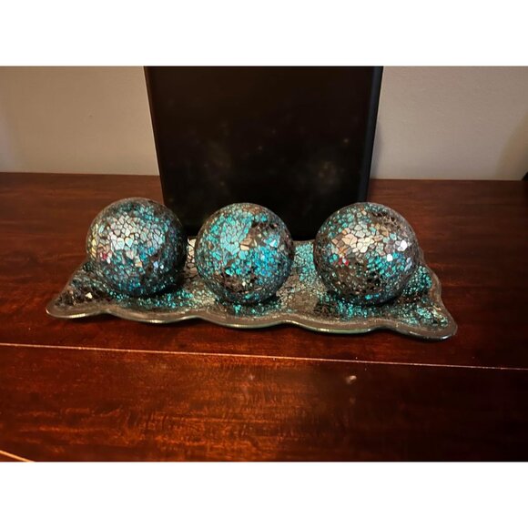 New 12.4" Mosaic Glass Decorative Tray with 3 Decorative Orbs, Living Room Decor - Picture 3 of 12